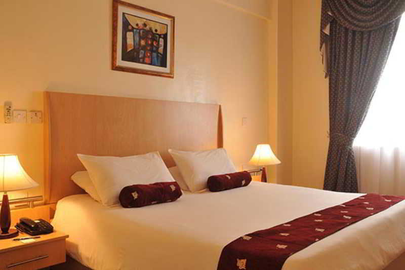 Protea Hotel Asokoro Абуджа Экстерьер фото