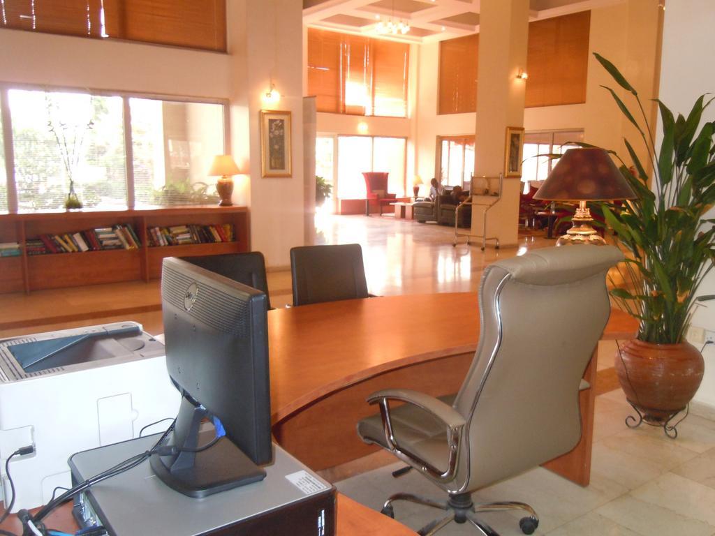 Protea Hotel Asokoro Абуджа Экстерьер фото