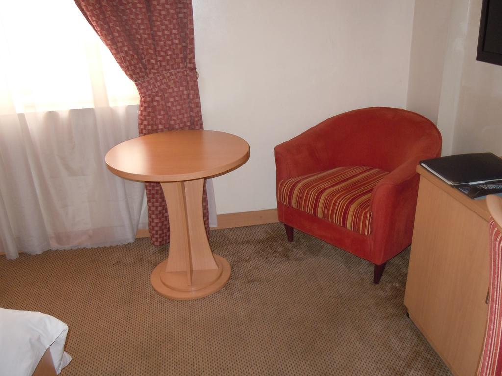 Protea Hotel Asokoro Абуджа Номер фото