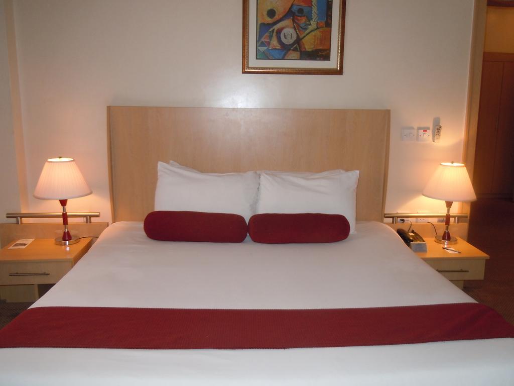 Protea Hotel Asokoro Абуджа Номер фото