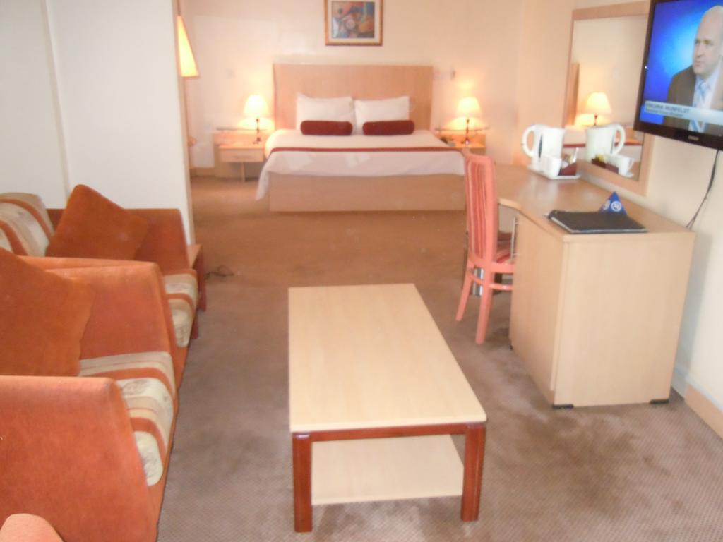 Protea Hotel Asokoro Абуджа Номер фото